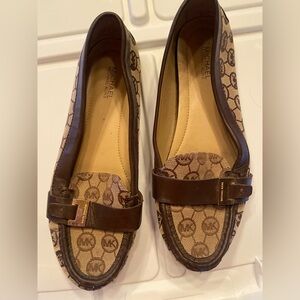 Michael Kors Tan and Brown Logo Loafers